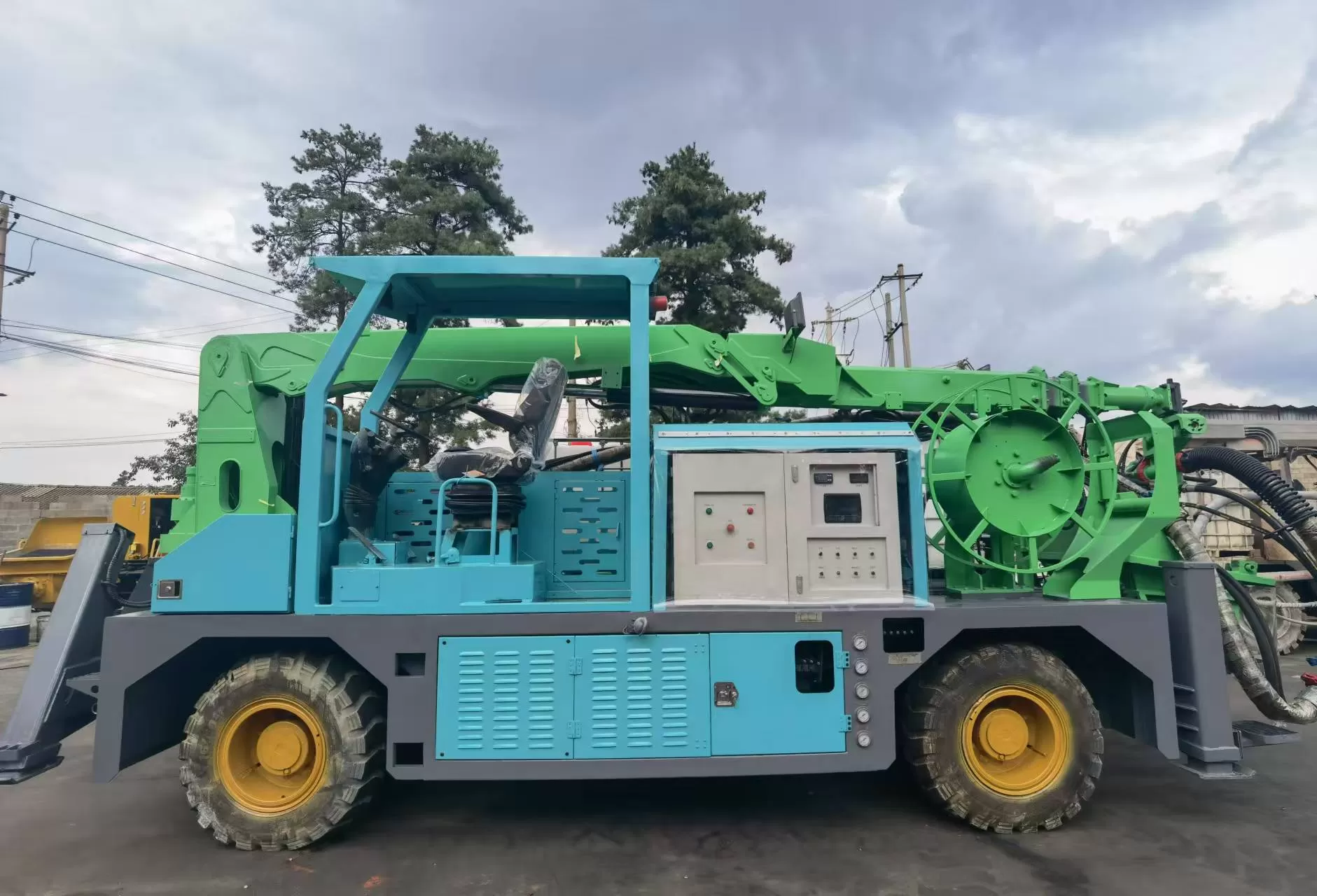 2020 beton spuitbeton spuitwagen 30m3 spuitbeton manipulator machine ghp3015d betonspuit voor mijnbouw